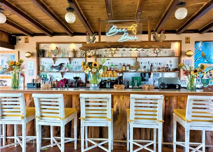 Cheap hotel: Hotel 12 Bees By Kavia